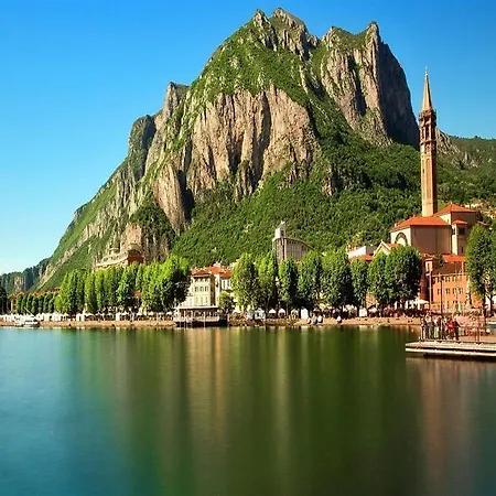 B&B Como Lake Cottage فندق مبيت وإفطار