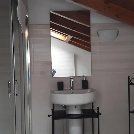 Nocleg ze śniadaniem B&B Como Lake Cottage 3*