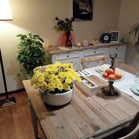 Nocleg ze śniadaniem B&B Como Lake Cottage