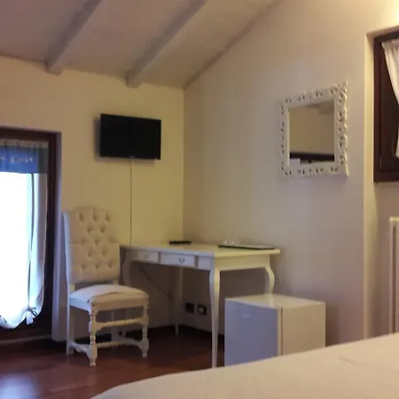B&B Como Lake Cottage Nocleg ze śniadaniem