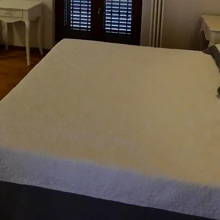 B&B Como Lake Cottage Bed & Breakfast